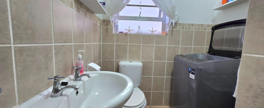 Commercial Property for Sale in Franskraal Western Cape